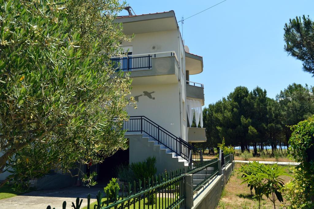 Politakis Apartment Keramoti  Extérieur photo